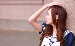 女生和男生打扑克牌差差差差的视频